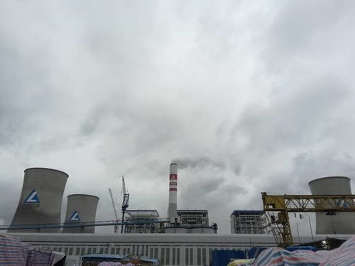 廣西華磊熱電項目煙囪建筑安裝工程3 鋼內(nèi)筒順利提升到頂